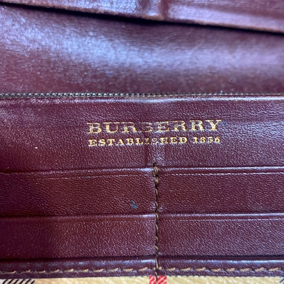 Burberry long wallet - Picture 3 of 6